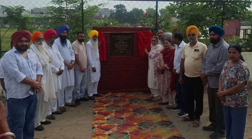 MLA Narinder Kaur Bharaj starts construction work of 25 km road at Bhawanigarh at a cost of Rs 111 crore